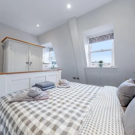 Sleep 4 In Hoxton Near Shoreditch Liverpool St Rw6 London Exterior photo